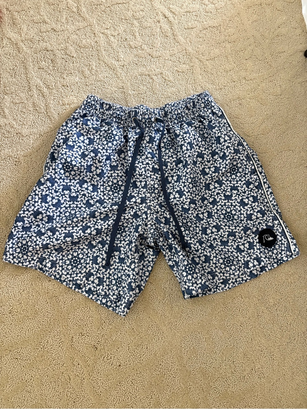 Quiksilver Blue Floral Men’s Swim Trunks Small